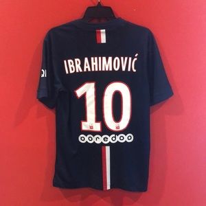 Zlatan Ibrahimovic PSG kit